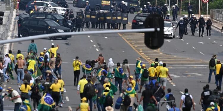 Fiscalía brasileña pidió condenar a Bolsonaro por complot golpista contra Lula