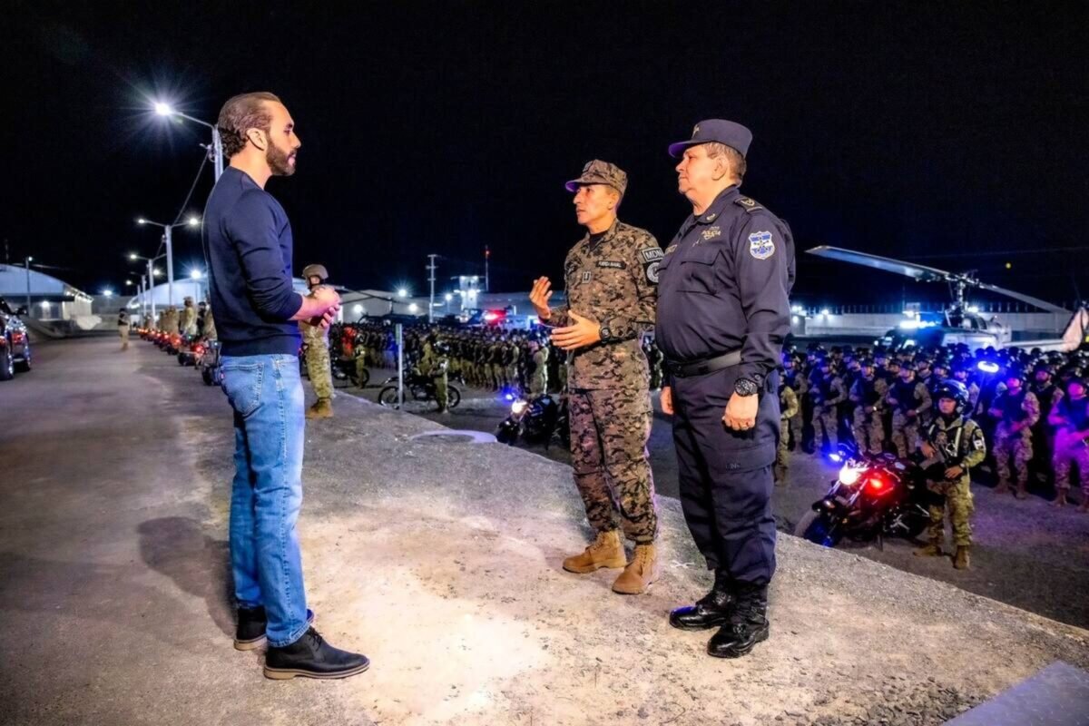 Rehenes del Cecot | Detrás de la megacárcel donde se apagan las voces de los venezolanos deportados