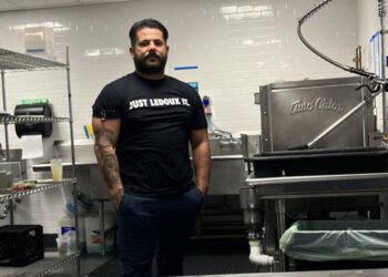 Rehenes del Cecot | Wilmer emigró por la salud de sus padres