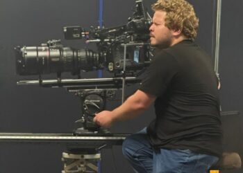 El director venezolano Arnaldo Bruno destaca con su talento de la mano de artistas internacionales 