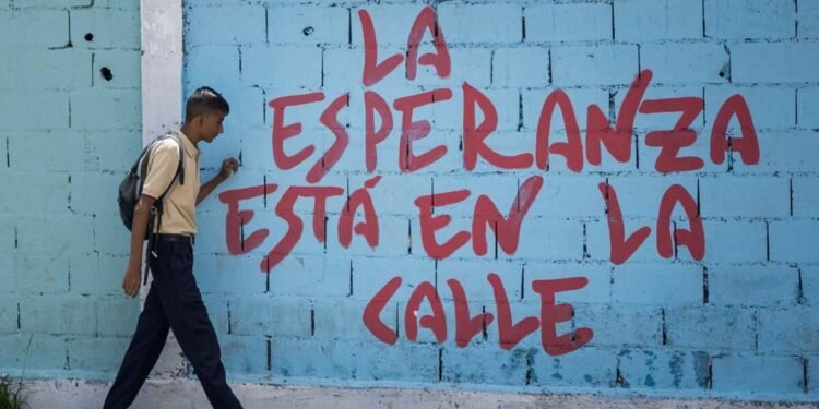 Más de la mitad de los bachilleres egresados de escuelas privadas quiere estudiar carreras largas 