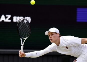 El tenista italiano Jannik Sinner se consagró campeón de Wimbledon