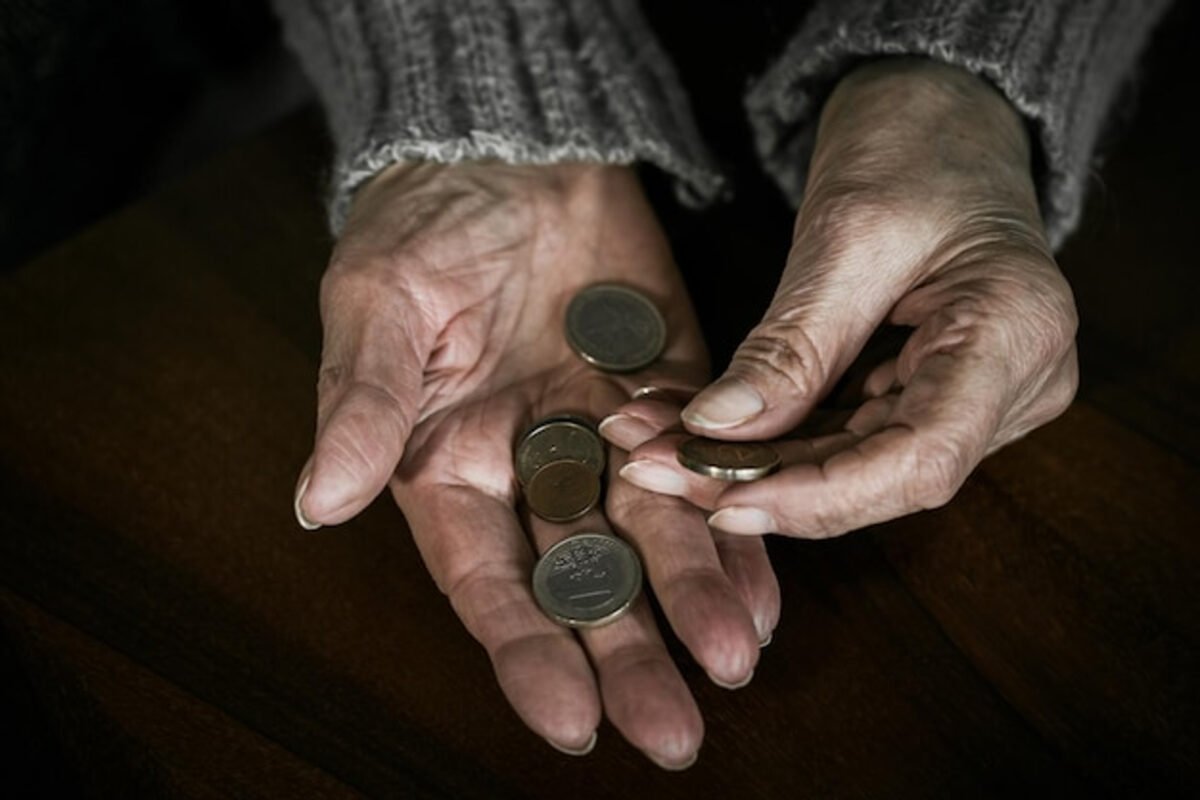 Los desafíos de los adultos mayores que viven solos en Venezuela