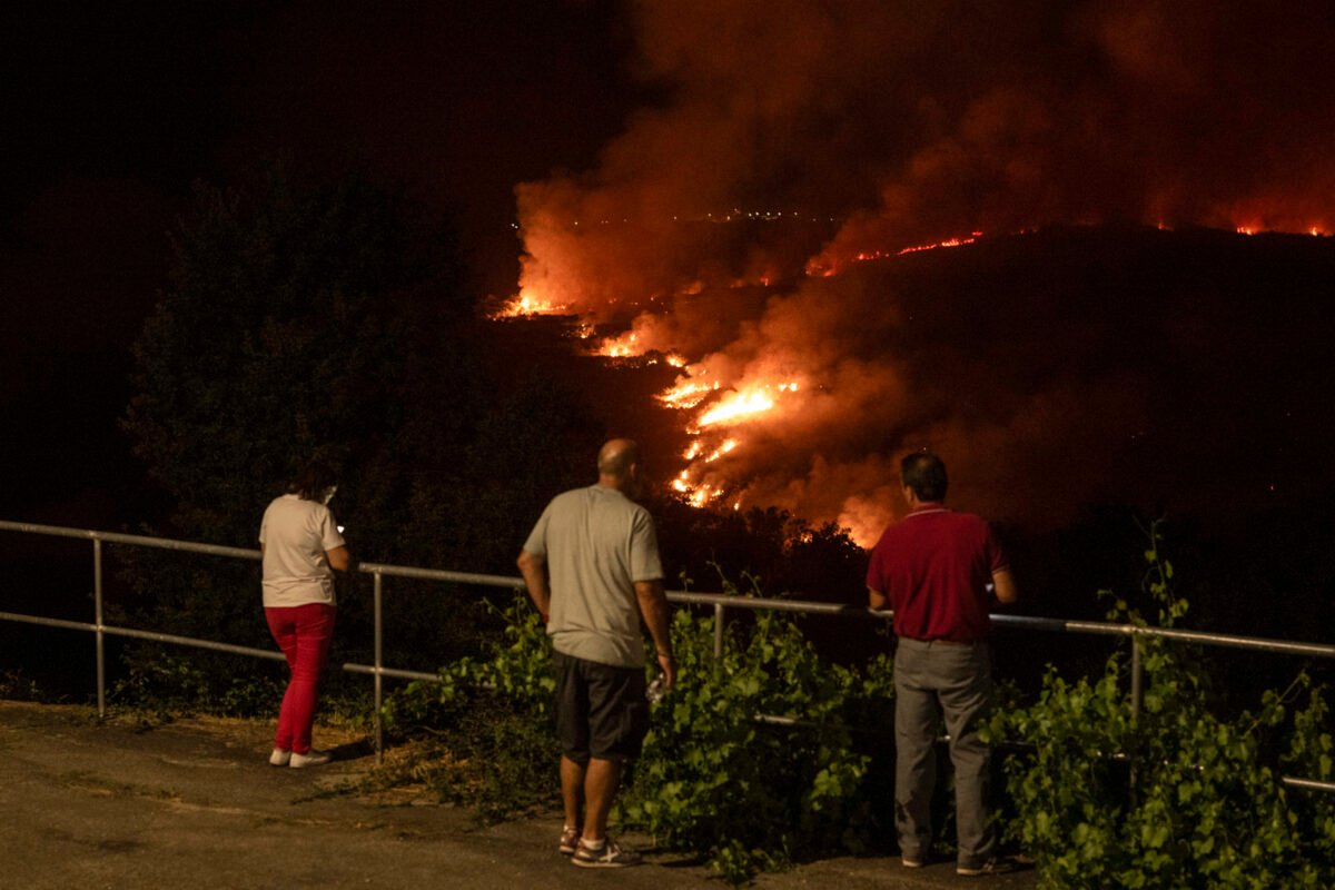 Incendios en Europa han dejado al menos 5 muertos, decenas de heridos y miles de evacuados