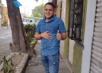 Rehenes del Cecot | Carlos Uzcátegui: “Los guardias nos decían que si nos moríamos era mejor para ellos”
