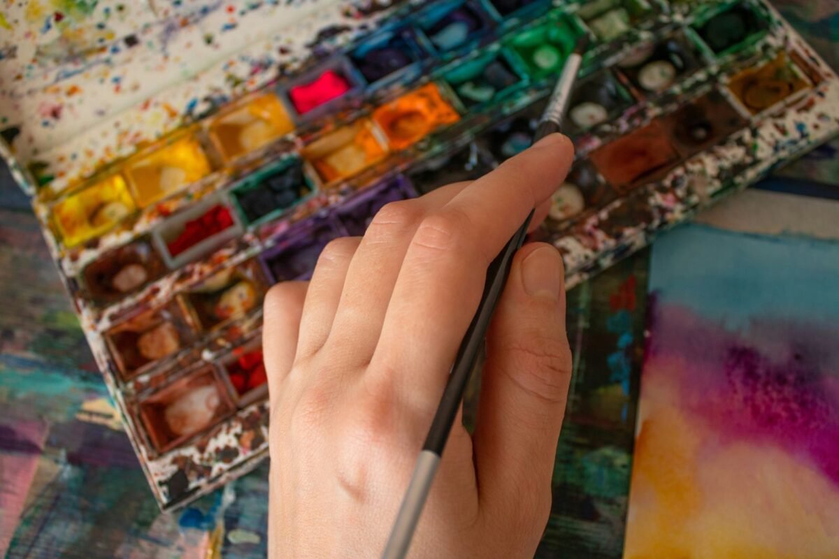 Día mundial de la zurdera: desmontando mitos y descubriendo ventajas