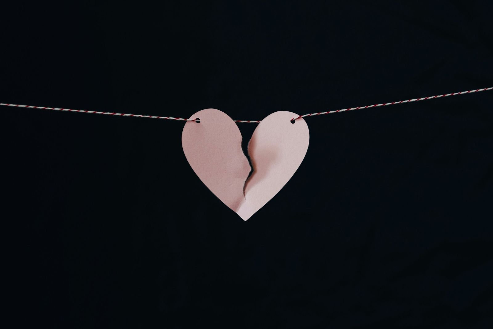 El ghosting y las consecuencias emocionales en las personas que son ignoradas