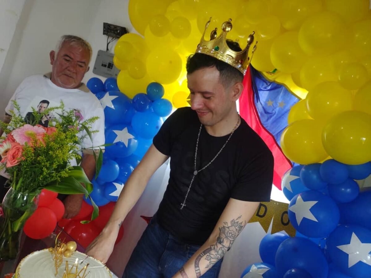 Rehenes del Cecot | Andry y el reto de retomar su vida: “Me fui con una maleta llena de sueños, llegué con puras pesadillas”