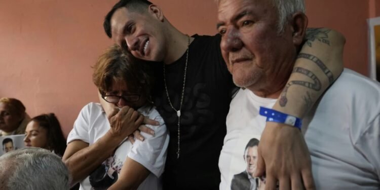 Rehenes del Cecot | Andry y el reto de retomar su vida: “Me fui con una maleta llena de sueños, llegué con puras pesadillas”