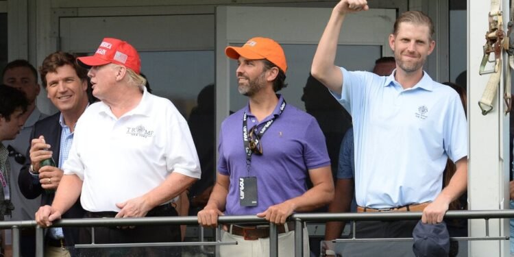 Eric y Donald Jr. Trump, los ‘bros’ que se suben a la ola cripto al calor del avance legislativo de su padre