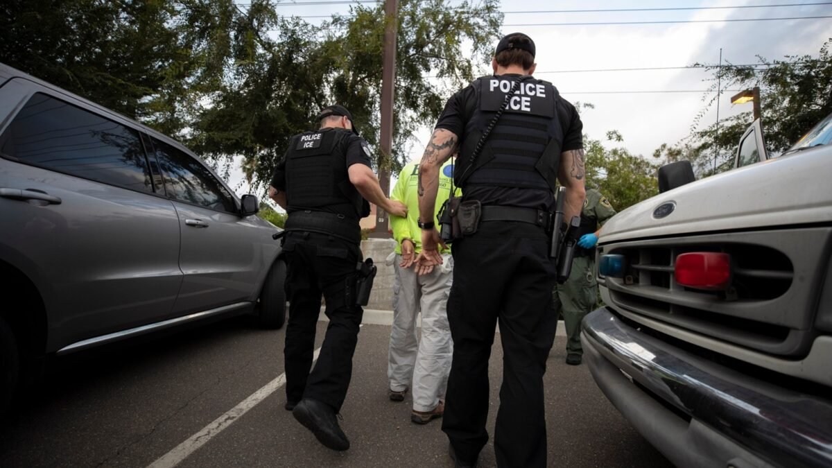 Mujeres migrantes dejan de denunciar violencia de género en EE UU por miedo a la deportación