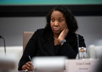 Lisa Cook, la gobernadora de la Reserva Federal que planta cara a Trump