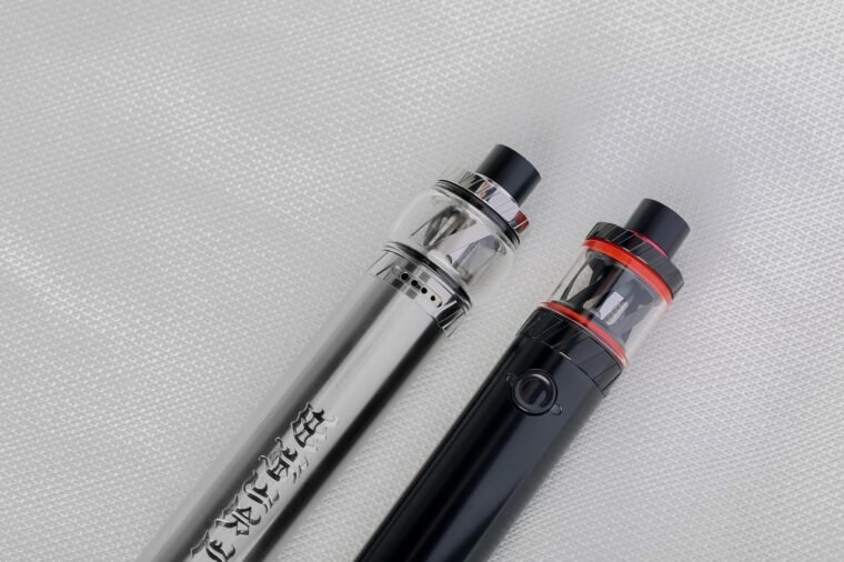 Un estudio comprobó que el vaper con sabor a menta es más dañino para los pulmones