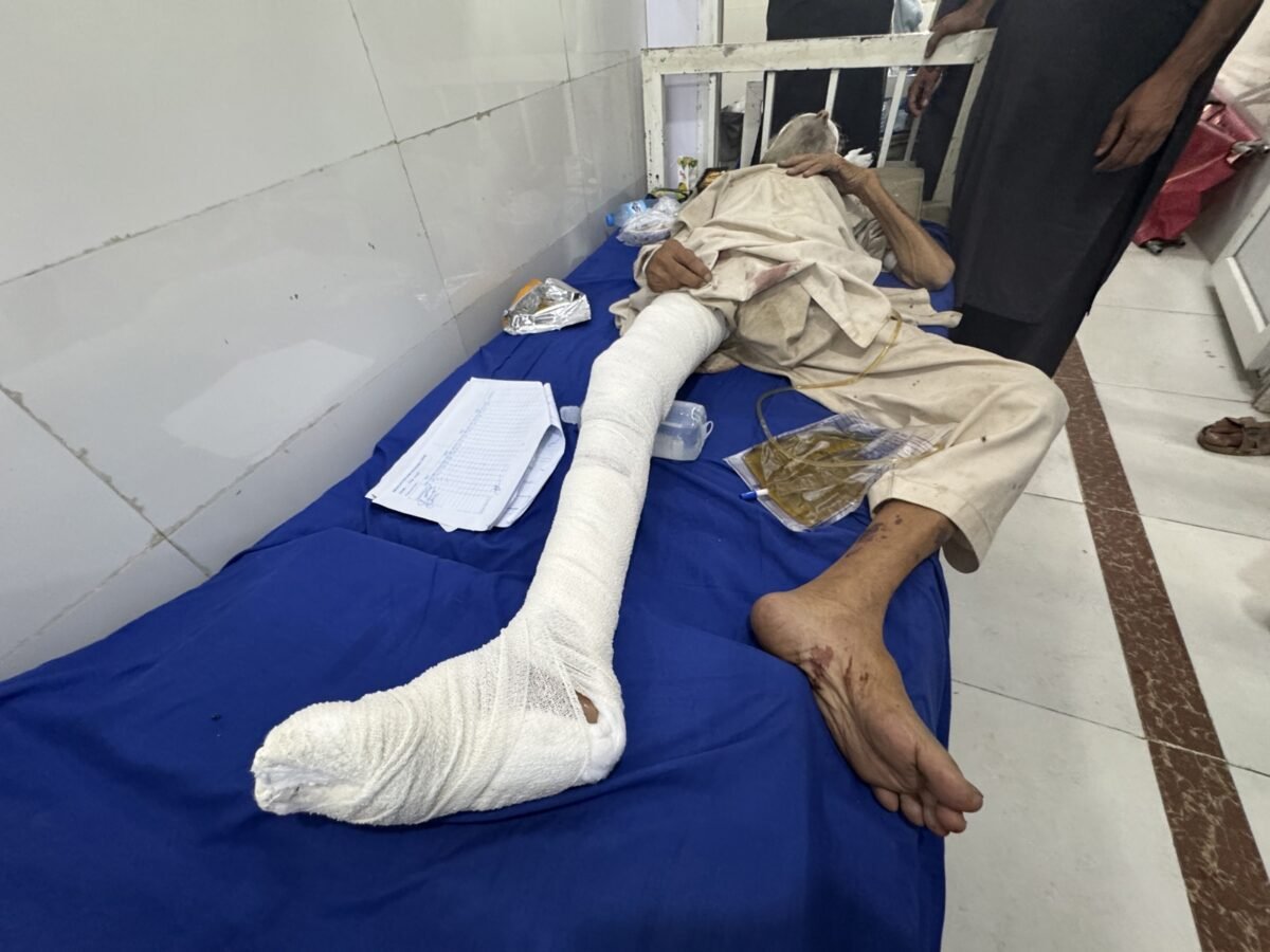 Al menos 800 muertos y 2.500 heridos por el terremoto en Afganistán