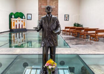 Museo del Libro Venezolano exhibirá dos obras escritas por José Gregorio Hernández