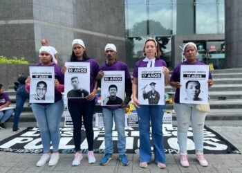 Ignorados por la justicia: cuatro adolescentes permanecen detenidos por razones políticas en Venezuela