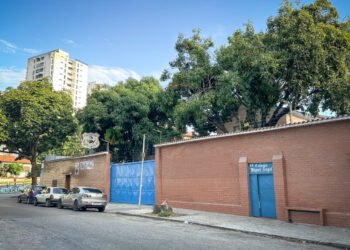 Regreso a clases en Venezuela comenzó a media máquina