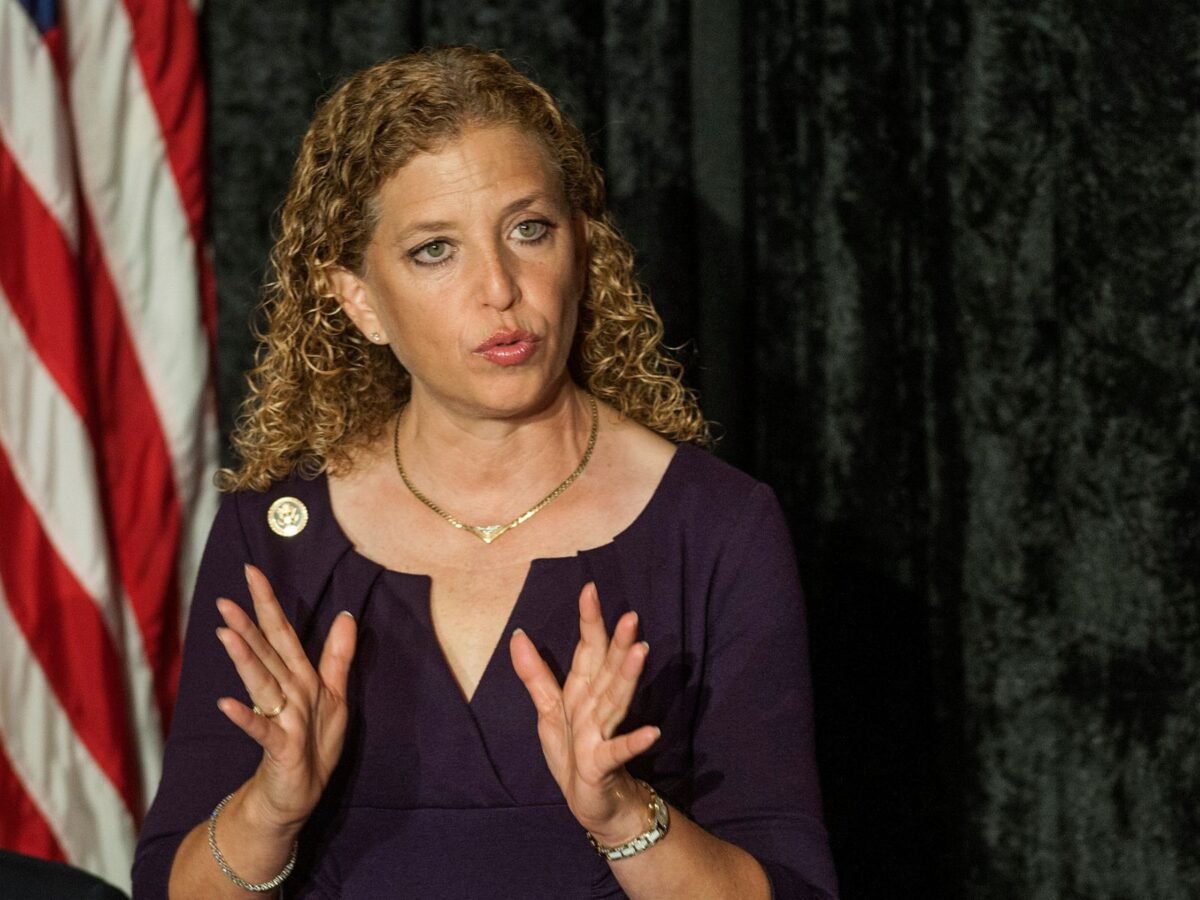 Venezolanos en Florida viven con incertidumbre insistencia del gobierno de Trump de eliminar el TPS