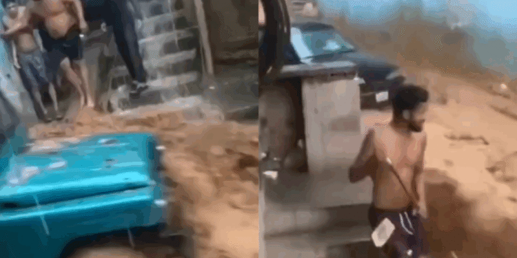 Fuertes lluvias arrastraron vehículos e inundaron viviendas en La Guaira 