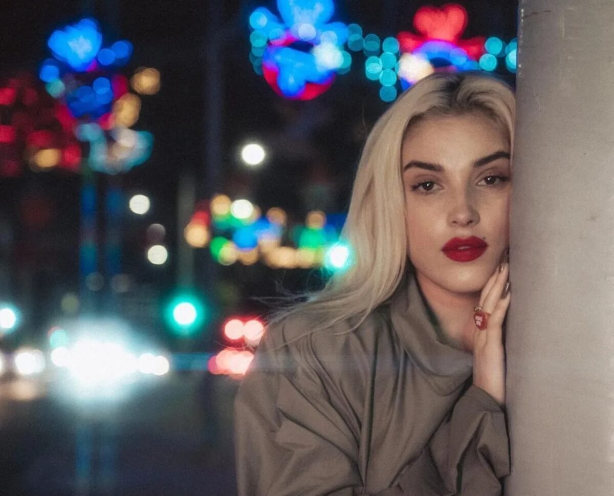 La venezolana Elena Rose abrirá los conciertos Karol G en Caracas