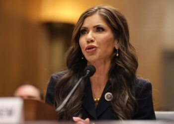 Congresistas demócratas acusan a Trump de traicionar a los venezolanos en EE UU por el fin del TPS