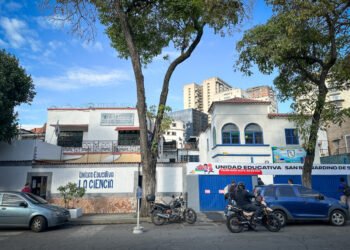 Planean impartir clases de inteligencia artificial en escuelas y liceos del país
