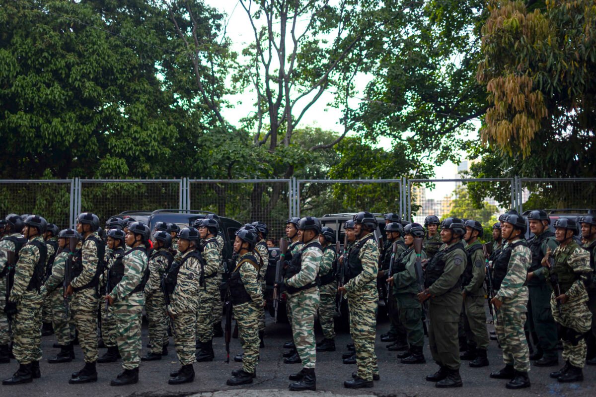 La FANB incautó más de 18 kilos de drogas y detuvo a seis personas en Apure