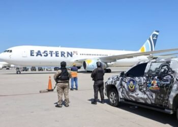 Arribó un vuelo con 185 venezolanos repatriados desde EE UU