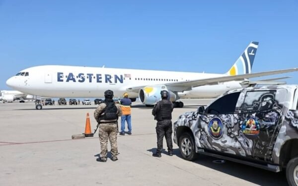 Arribó un vuelo con 185 venezolanos repatriados desde EE UU