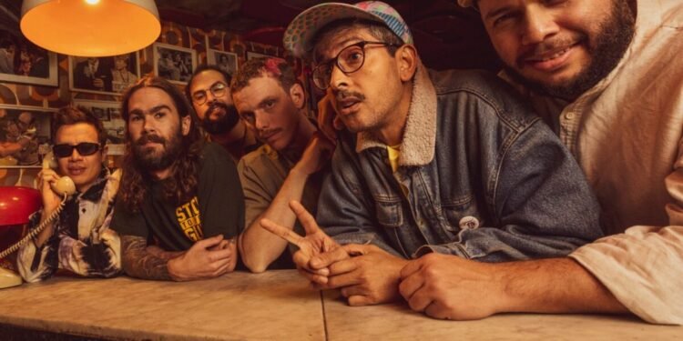 Candeleros: una banda latina en España que llevó su “caribe psicodélico” hasta África 