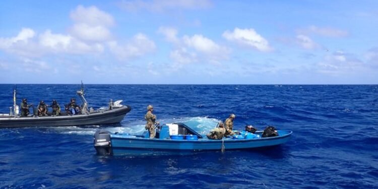 EE UU confirmó que atacó a un barco con drogas que presuntamente salió de Venezuela