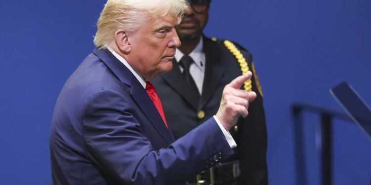 EE UU se asoma al abismo del cierre del Gobierno tras una infructuosa reunión entre Trump y los líderes demócratas