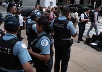 El Gobierno Trump lanza una gran operación de redadas antiinmigrante en Chicago