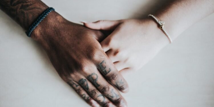 Un estudio mostró evidencia de que las personas con trastornos psiquiátricos tienden a elegir parejas con diagnósticos similares