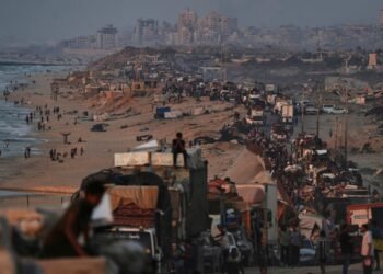 Israel cierra la segunda vía de salida de Ciudad de Gaza y anuncia una ofensiva “sin precedentes” sobre la zona