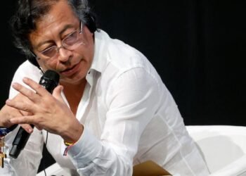 La diplomacia colombiana se entrega a la retórica de Petro