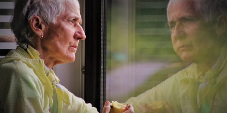 El avance del alzhéimer visto desde la perspectiva de dos familiares
