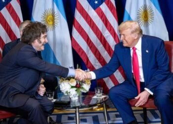 Trump tiende la mano a Milei para frenar el avance del peronismo en Argentina