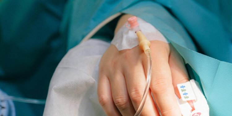 Venezolano salió de un hospital de Ecuador tras pasar 1.245 días luchando por su vida