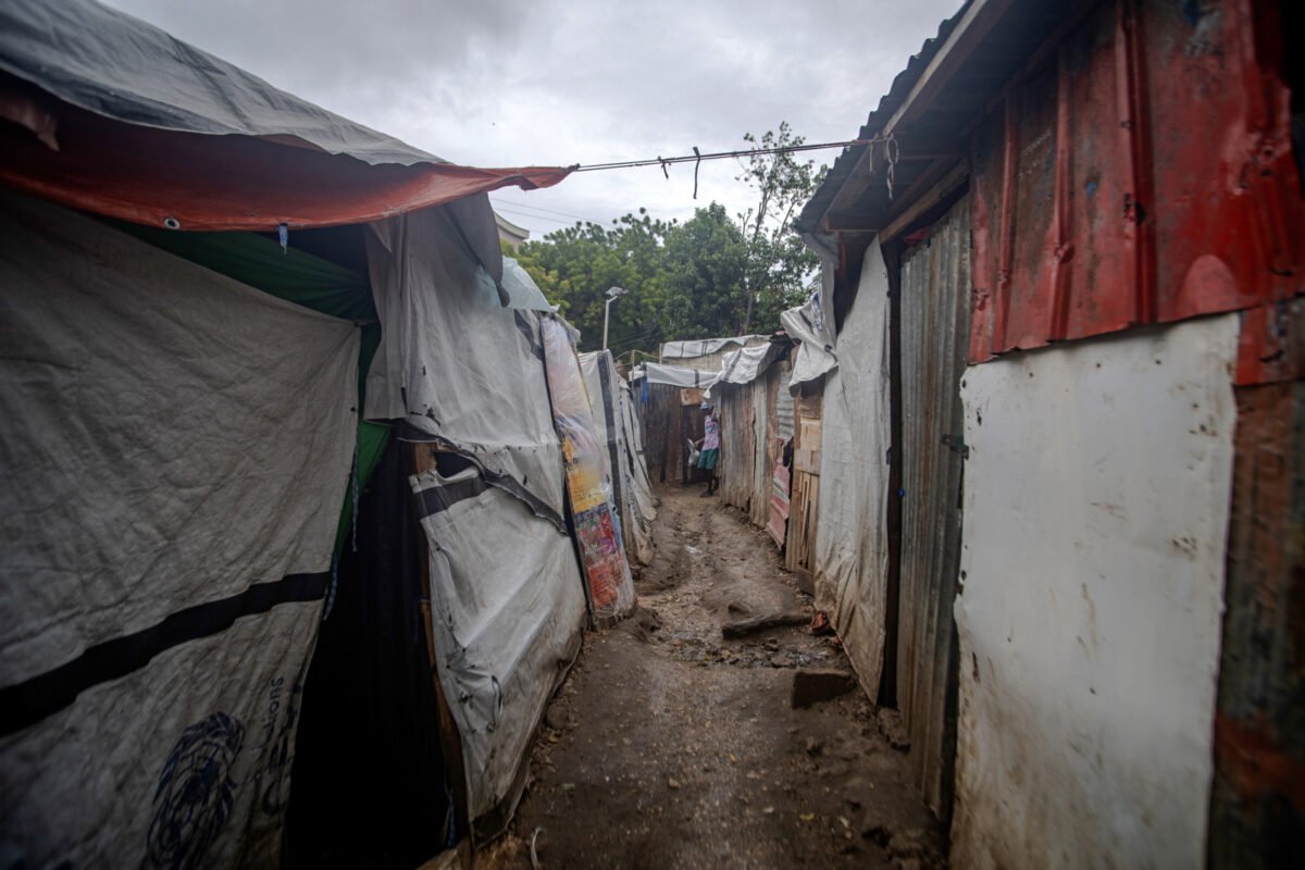 Melissa se transformó en huracán de categoría 5