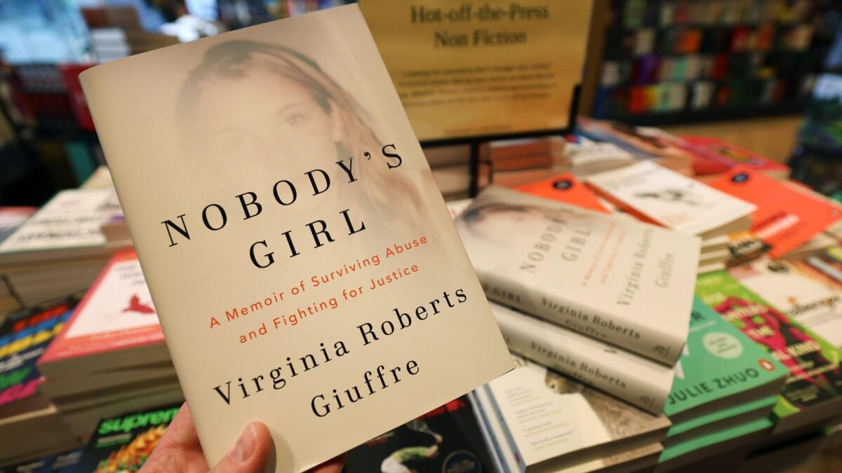 Las claves del escándalo que dejó fuera al príncipe Andrés del registro de la realeza británica