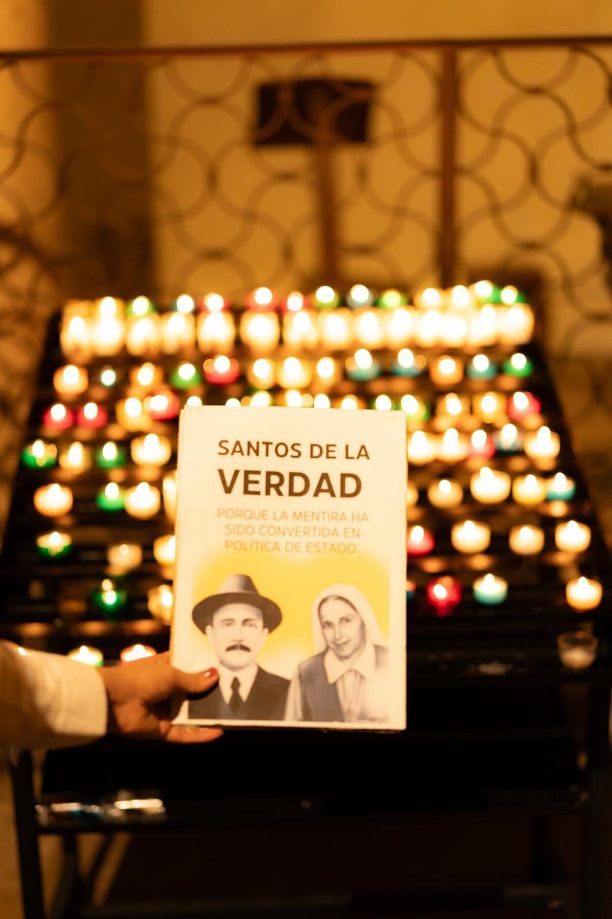 En imágenes: venezolanos en el exterior pidieron por una “canonización sin presos políticos” en Venezuela