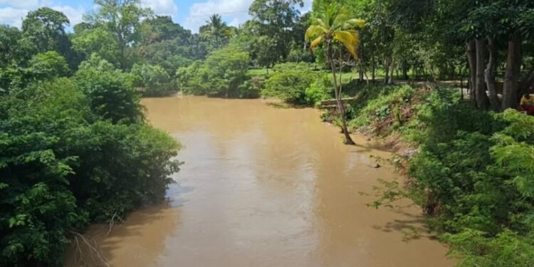 200 viviendas resultaron afectadas por la crecida del río Amana en Maturín 