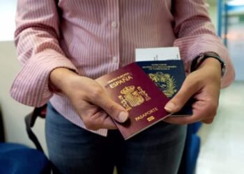 2 de cada 3 inmigrantes regularizados en España por arraigo son latinoamericanos
