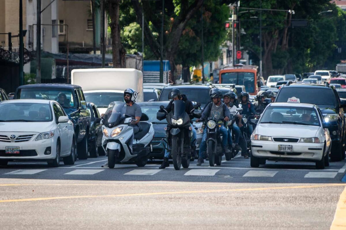 Motorizados en Caracas, motocicletas Caracas, transporte en moto Venezuela, motos en las calles de Caracas, motorizados venezolanos, fotos motorizados Caracas, El Diario, José Daniel Ramos