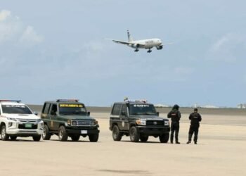 Arribó un vuelo con 197 venezolanos repatriados desde EE UU