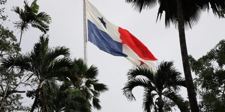 Venezuela reactivó los servicios consulares en Panamá