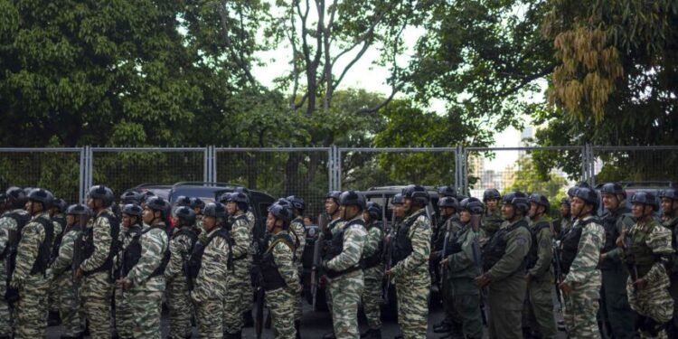 Dos militares murieron tras estrellarse un helicóptero en un vuelo de entrenamiento en Aragua