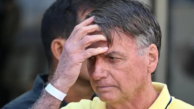 El expresidente Bolsonaro recurre la condena a 27 años por urdir un golpe en Brasil
