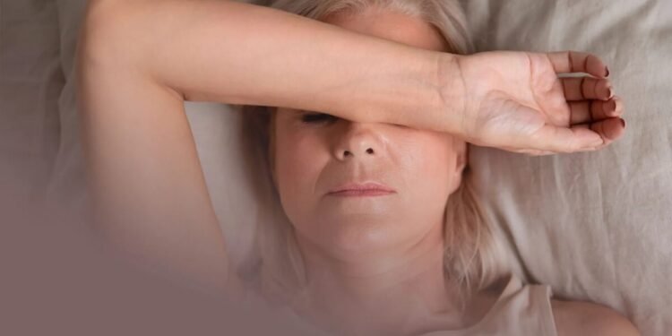 Aprobaron un fármaco para aliviar los sofocos durante la menopausia